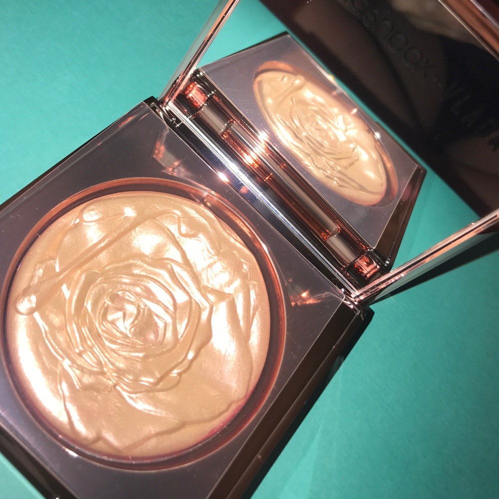 Smashbox + vlada Petal Metal Highlighter